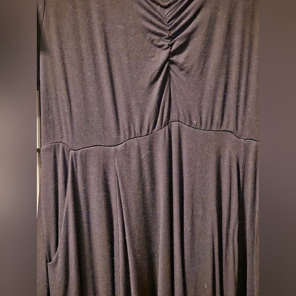 Torrid Super Soft Black Knit V-Neck Cinched Bust High-Low Pocket Dress 00‎ L/XL - Picture 3 of 4